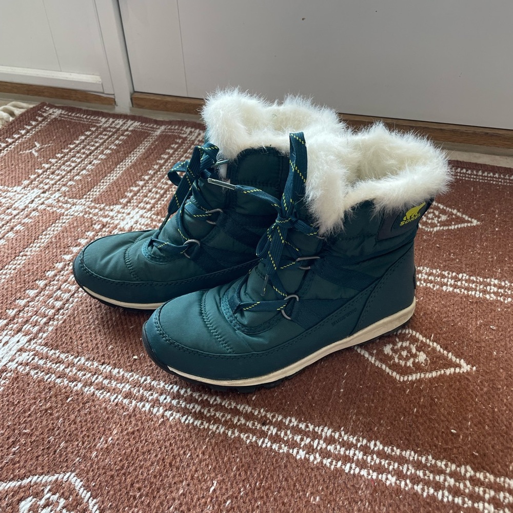 Sorel Green Fur-Lined Winter Boots
